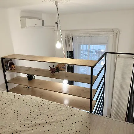 Twenty2 Apartament *
